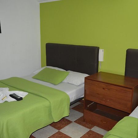 Hotel Las Palmas Fontibon Μπογκοτά Εξωτερικό φωτογραφία